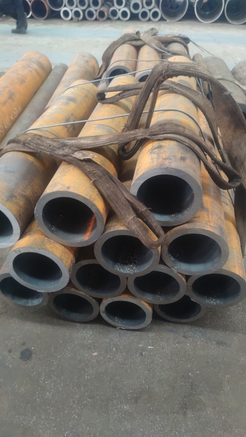 霍林郭勒霍林郭勒霍林郭勒15CrMoG无缝钢管切割